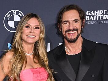 "Mehr als Bruderliebe" gab es zwischen Heidi Klum und Thomas Hayo nie, stellt die 52-J&auml;hrige in "On & Off the Catwalk - by Heidi Klum" klar.