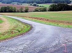 Dieser Abschnitt zwischen Breitenbachstra&szlig;e und dem Ruppacher Weg soll ausgebessert werden.