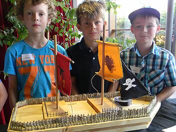 Das Segelschiff von Leonhard, Christian und Andre. Fotos: Sonja Lengenfelder