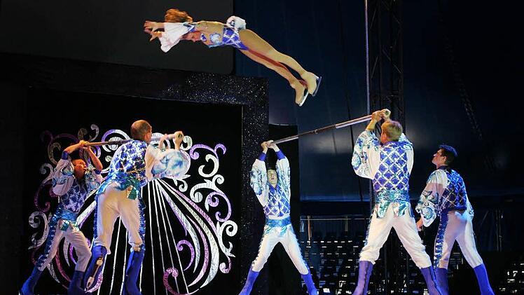 Äußerste Körperbeherrschung beweisen die Artisten des "Moscow Circus On Ice". Foto: pr