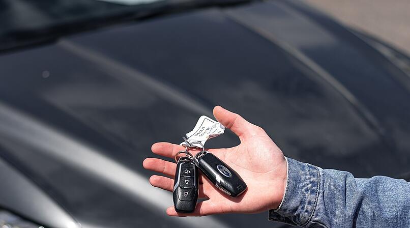 Oberlandesgericht N&uuml;rnberg entscheidet: Geschenktes Auto bleibt Eigentum