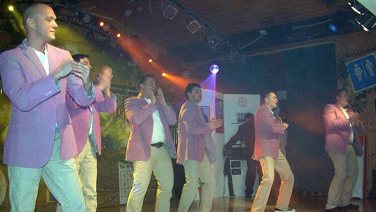 Die Candy Group des Männerballetts präsentierte sich als taktvolle Tänzer.