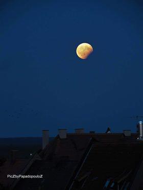 Partielle Mondfinsternis über Frankentielle Mondfinsternis 7. August 2017