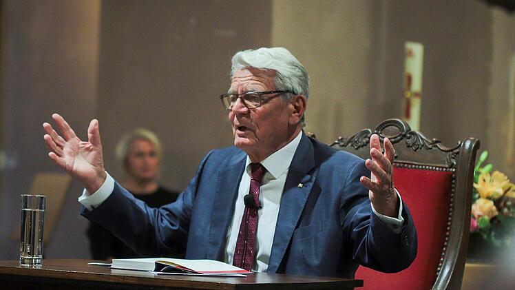Über Toleranz und ihre Grenzen sprach der frühere Bundespräsident Joachim Gauck in der Erlöserkirche