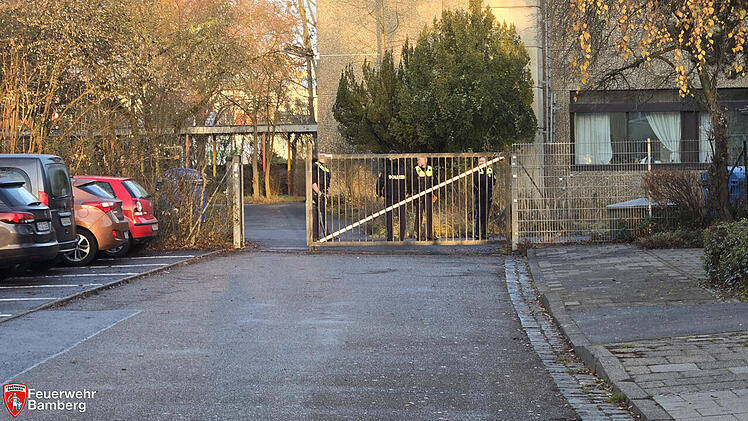 Bamberger Schüler schlagen Alarm - "Flammenschein an Wohnkomplex"