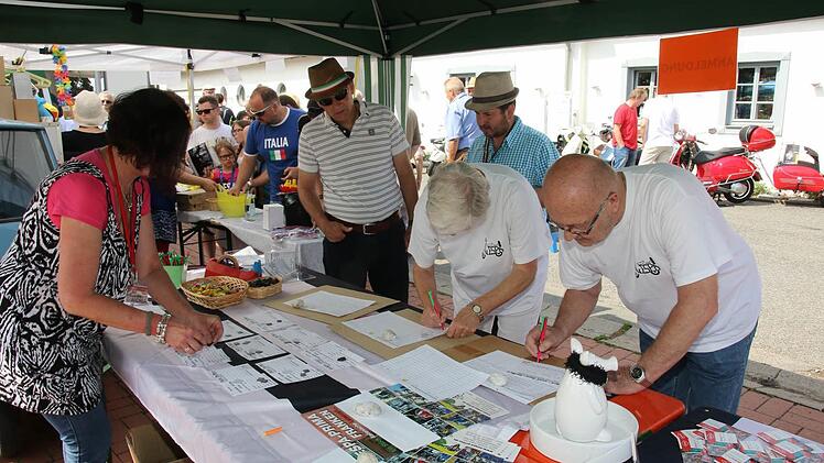 Vespa-Treffen im Itzgrund Foto: Michael Stelzner