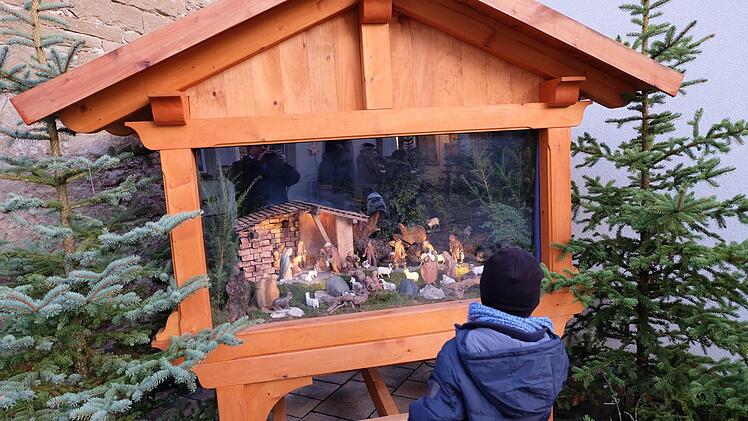 Impressionen von der Thundorfer Dorfweihnacht. Foto: Philipp Bauernschubert