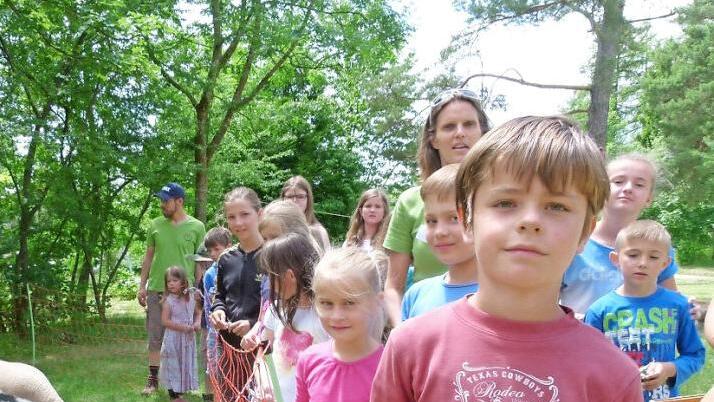 Viel Spaß und Abwechslung genossen die Kinder und ihre Eltern auf Burg Feuerstein.  Foto: Marion Krüger-Hundrup