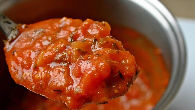 Vorsicht vor Glasscherbe: R&uuml;ckruf von Tomatenso&szlig;e von Dennree Symbolbild: Catkin/Pixabay.com