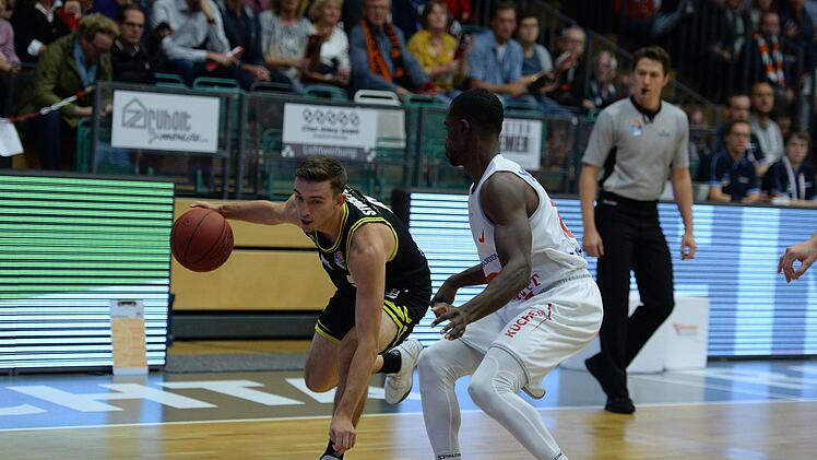 David Stockton (links) gegen Josh Young. Foto: Peter Mularczyk