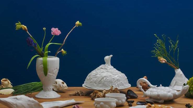 Kunsthandwerk aus dem 3D-Drucker. Die einzelnen Objekte werden in Kleinserien in Porzellan produziert. Foto: Coburger Designforum Oberfranken