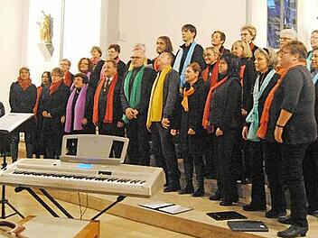 Das Ensemble Mixed Generation beim Auftritt  Foto: Helmut Vogler