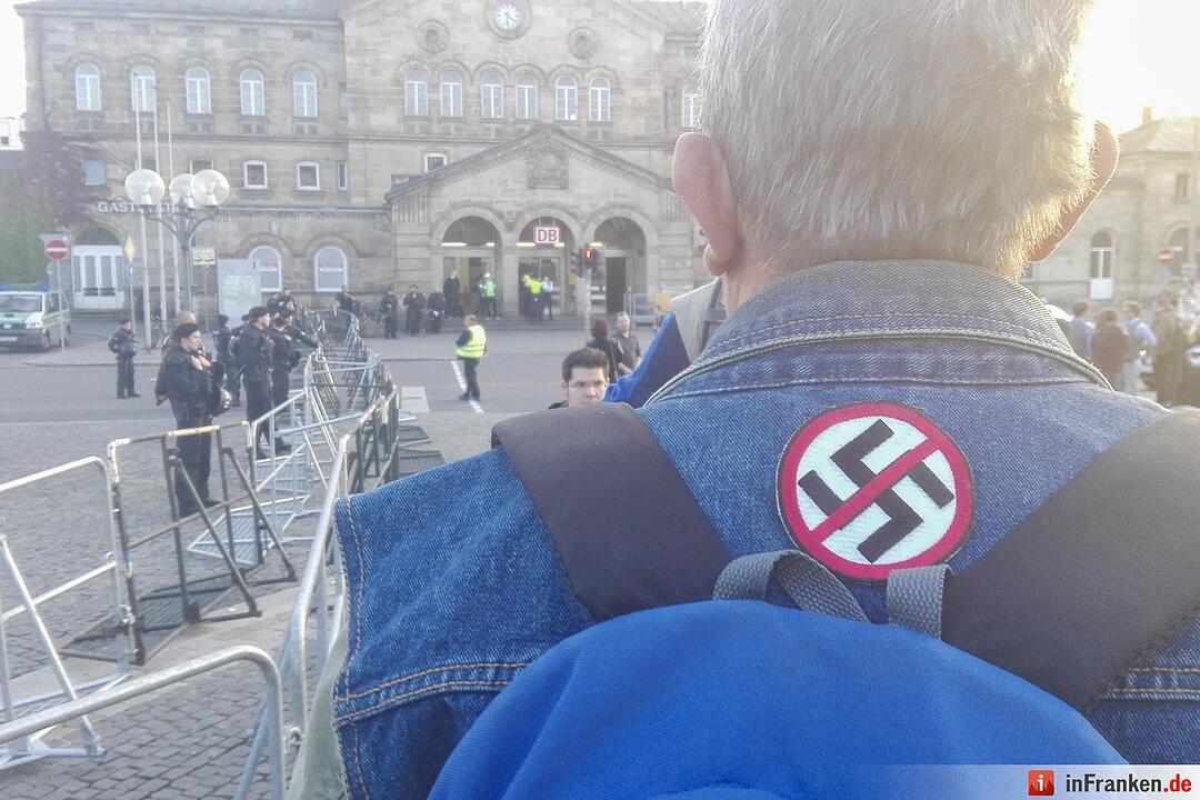 Demonstration in Fürth - Pegida trifft auf Gegenkundgebung