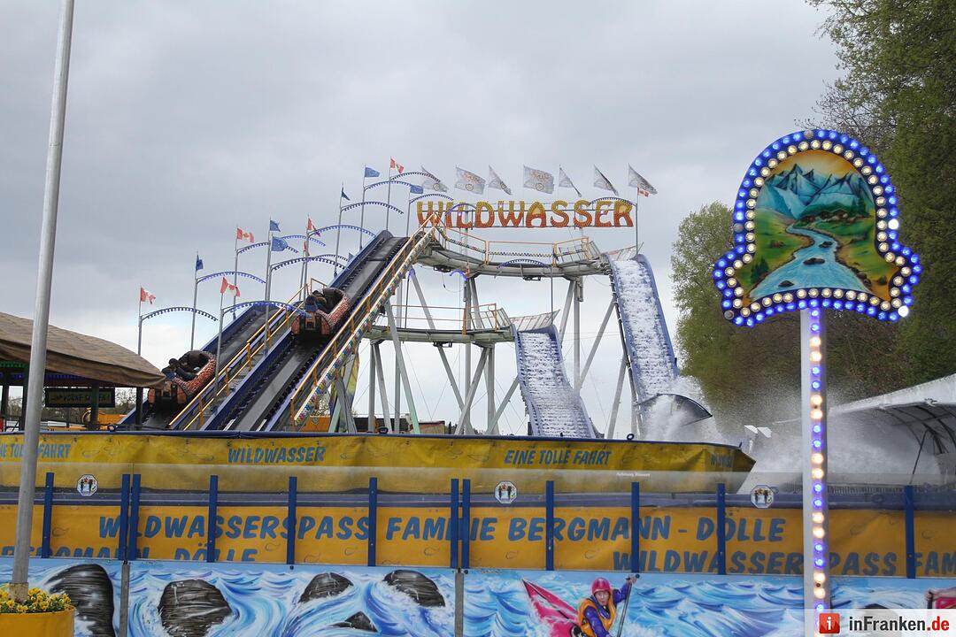 Volksfest in Nürnberg: Trotz Kälte gut besucht