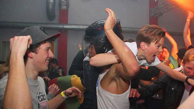 Der Harlem Shake im Jugendhaus rabatz fand tanzwütige Fans.  Fotos: Andreas Brandl