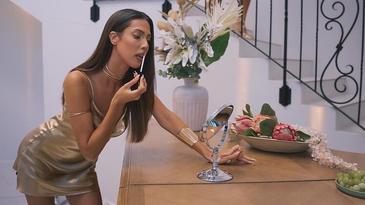 Esra zweifelt an der Motivation ihrer Konkurrentinnen.