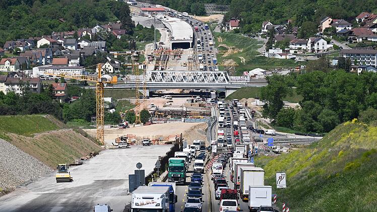 Autobahn 8 Baustelle bei Pforzheim