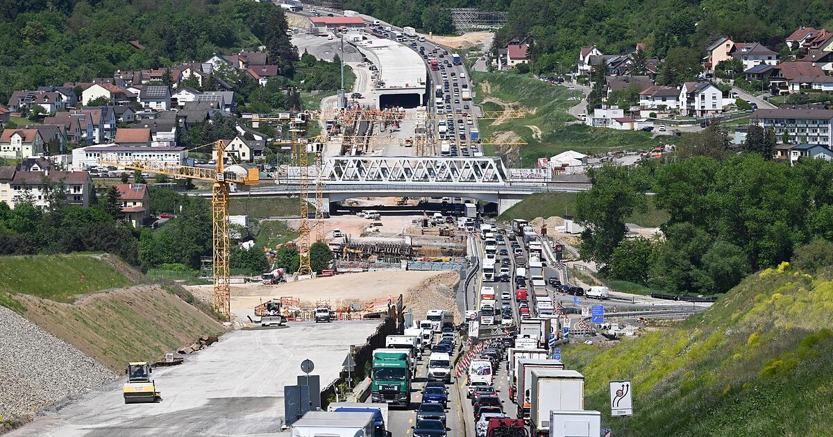 Milliarden-Finanzl-cke-droht-Autobahnprojekte-zu-verz-gern