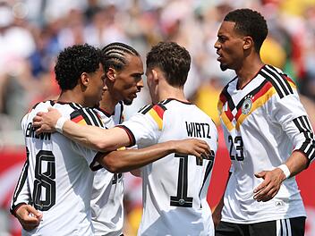 Wenn die deutsche Nationalmannschaft - wie hier beim j&uuml;ngsten 2:1-Sieg gegen die USA - bei der EM etwas zu jubeln hat, dann sind ARD und ZDF live dabei. Bei vielen anderen WM-Spielen schauen TV-Zuschauer aber in die R&ouml;hre.