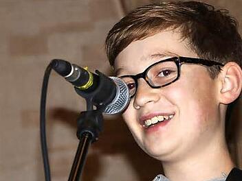 Yannick Hahn singt in der Band (noch) ohne Namen.