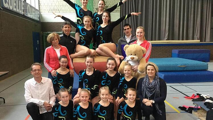 Einen rundum gelungenen Auftritt hatten die Turn-Mädchen der TS Herzogenaurach bei der Bezirks-Einzelmeisterschaft. Foto: privat