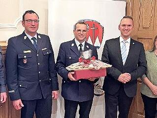 Der langj&auml;hrige 1. Kommandant der Freiwilligen Feuerwehr Hassenbach, Matthias Reuter, wurde verabschiedet.