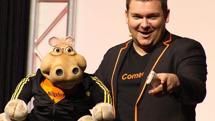 "Amanda packt aus" heißt das neue Programm von Sebastian Reich. Foto: Sonja Adam