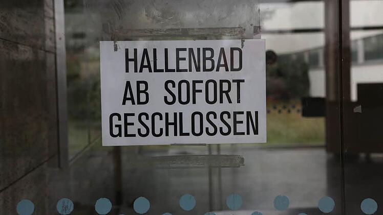 Seit Sommer 2011 hängt der Hinweis am Eingang.