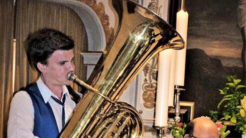 Ein eindrucksvolles Konzert bot der Posaunenchor Veitlahm unter der Leitung von Peter Weiß.  Foto: Werner Reißaus