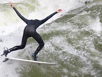 Nürnberg: Durchfall-Gefahr an der Surfer-Welle? Sportler wollen ja kein Wasser schlucken