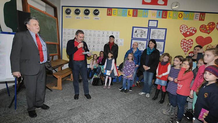 ... ihnen zuvor überreicht worden waren.