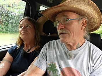 "Eine absolute Nullnummer": Nach der Besichtigung eines Hauses auf Barbados war Konny Reimann richtig sauer.