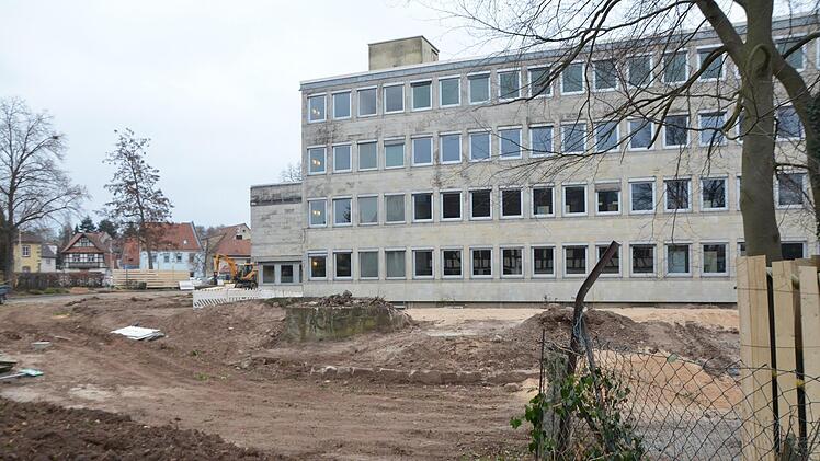 Der Abbruch des "alten" Rathauses kostet fast eine Million Euro. Bernhard Panzer