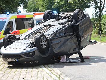 Unfall in Adelhofen: Kinder unter den Verletzten