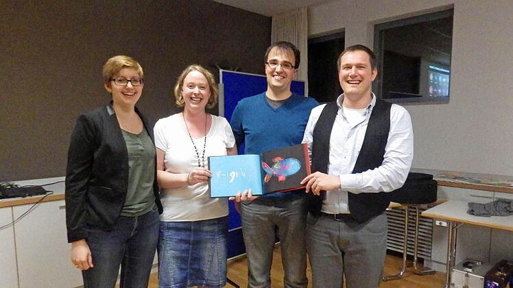 Michael Schneider (rechts) ist bei der Herbst-Diözesanversammlung auf dem Volkersberg verabschiedet worden. Foto: Carolin Dürrnagel