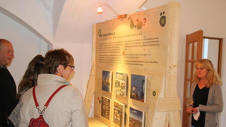 Eröffnung der Ausstellung im Kellereischloss in Hammelburg