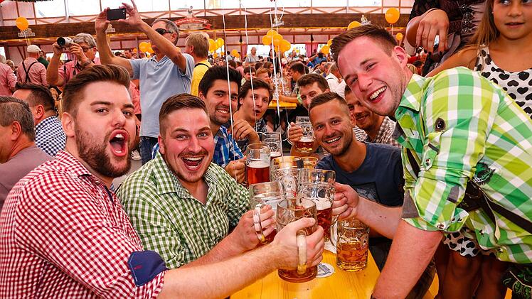 Die Kulmbacher Bierwoche ist eröffnet. Foto: Matthias Hoch