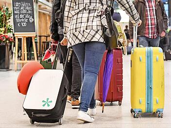 Seitens Bund und Ländern wird vom Reisen dringend abgeraten. Foto: Jens Kalaene/dpa