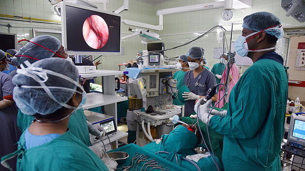 Schwarzer Pilz nach Corona-Infektion breitet sich aus: Patient fallen Z&auml;hne aus