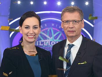 "Sie haben das taktisch sehr gut gemacht", bewunderte G&uuml;nther Jauch die Siegerin des Jackpot-Specials: Nadja Sidikjar hat 2015 den bislang h&ouml;chsten Betrag bei WWM gewonnen.