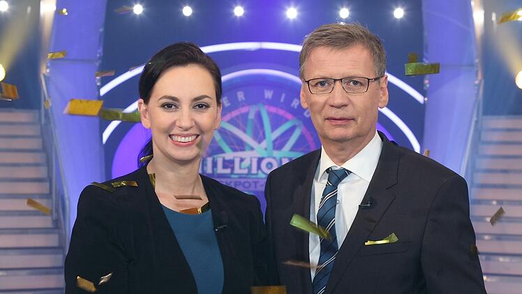 "Sie haben das taktisch sehr gut gemacht", bewunderte G&uuml;nther Jauch die Siegerin des Jackpot-Specials: Nadja Sidikjar hat 2015 den bislang h&ouml;chsten Betrag bei WWM gewonnen.