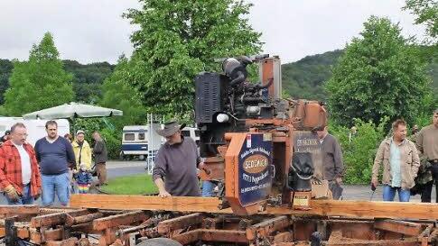 Ein mobiles Sägewerk.. Foto: Björn Hein