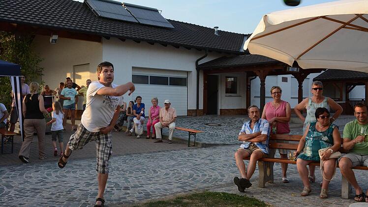 Schoppenschoggen in Diebach  Foto: Assmann