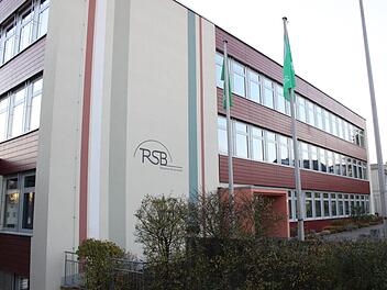 Die Realschule Burgkunstadt wurde von 2009 bis 2011 generalsaniert. Ein großer Bestandteil war die energetische Sanierung. Foto: Popp