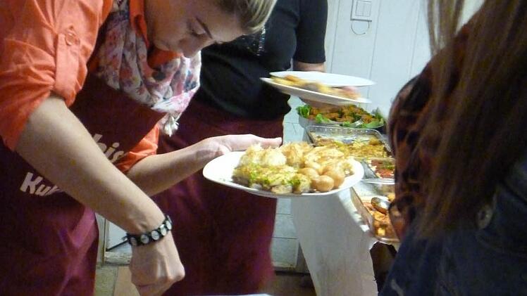 Viele Familien hatten zu dem türkischen Buffet beigetragen.