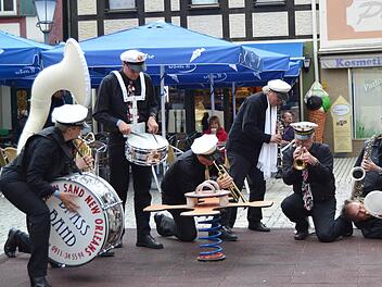 Die "Karin Sand New Orleans Brass Band" wird am Sonntagnachmittag vom Säumarkt zum Marktplatz ziehen und ein wenig Südstaaten-Flair nach Lichtenfels bringen. Foto: pr