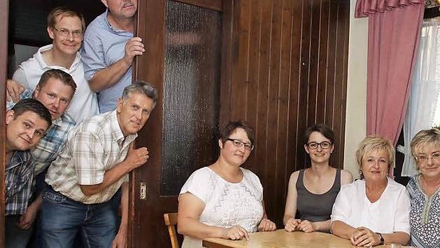 Die Theatergruppe Buch pr&auml;sentiert in diesem Jahr "M&auml;nner haben's auch nicht leicht". Foto: Andreas Welz