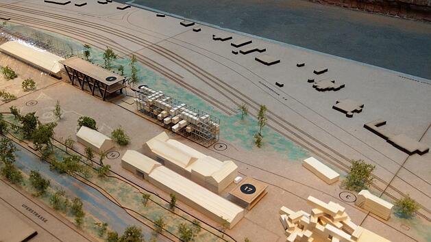 Sehr futuristisch schauen manche Geb&auml;ude aus, die sich die Designer am G&uuml;terbahnhofsgel&auml;nde vorstellen. Foto: Simone Bastian