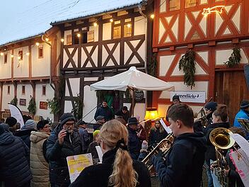 Der Diebacher Adventsmarkt ist ein Besuchermagnet.