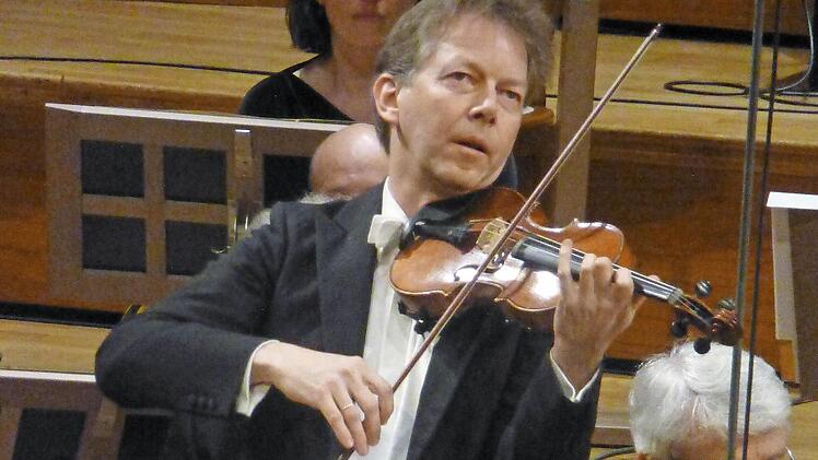Ingolf Turban war der Solist bei Beethovens Violinkonzert. Foto: Ahnert